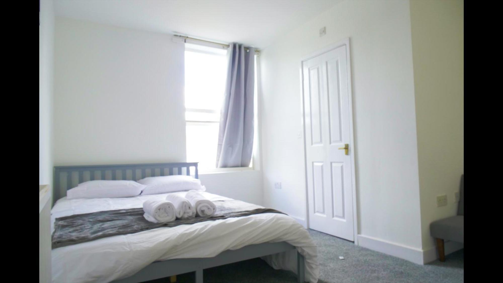 לימינגטון ספא Cosy & Modern 1 Bed Studio Apart-Hotel מראה חיצוני תמונה