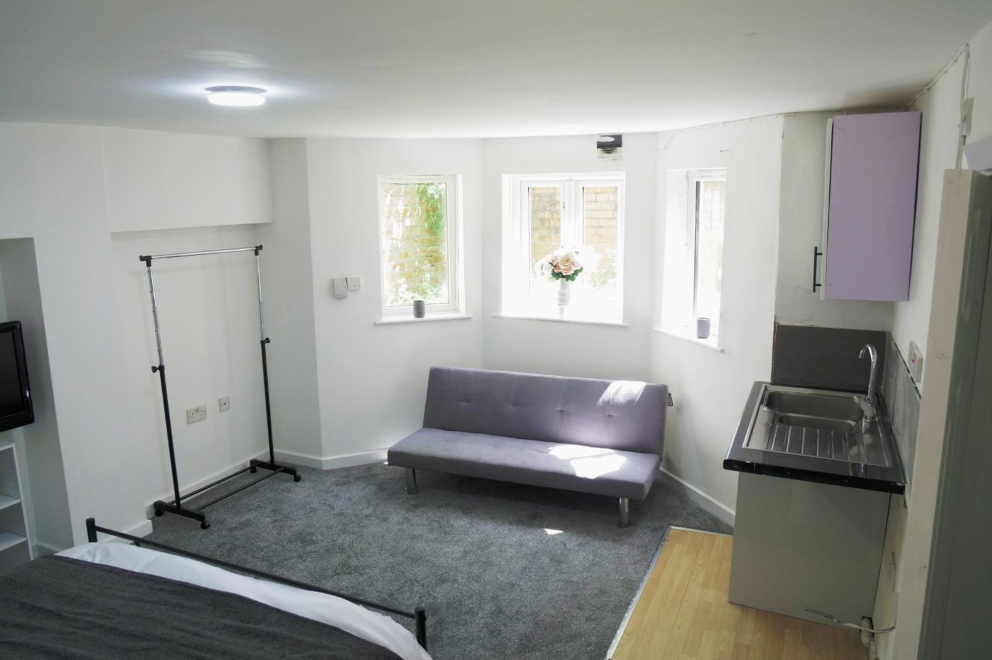 לימינגטון ספא Cosy & Modern 1 Bed Studio Apart-Hotel מראה חיצוני תמונה